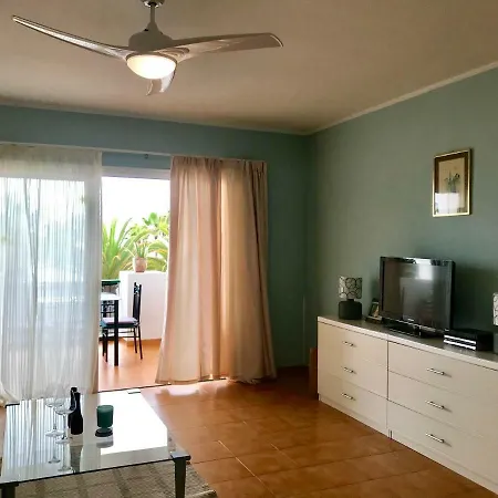 Esmeralda Callao Salvaje